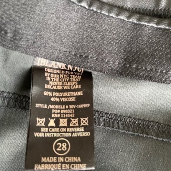 BLANK NYC Black Pussy cat Vegan Leather Leggings - Picture 11 of 12